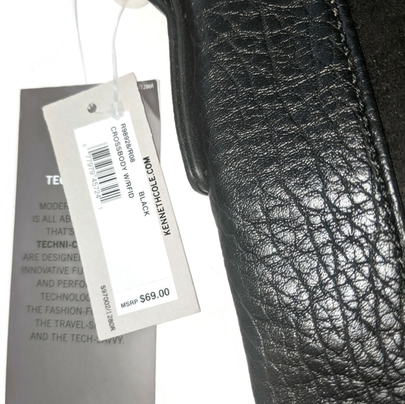 Kenneth Cole Black Crossbody Bag W/RFID - Picture 2 of 6